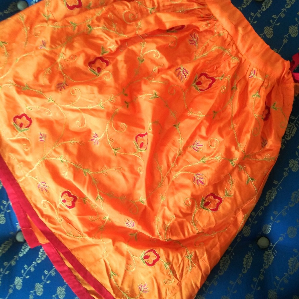 Beautiful India Traditional Childwear - Picture 3 of 7